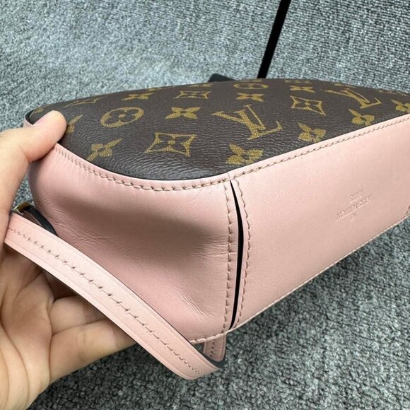 Louis Vuitton Saintonage Monogram Crossbody Bag fbcco1050-102125 - Picture 10 of 15